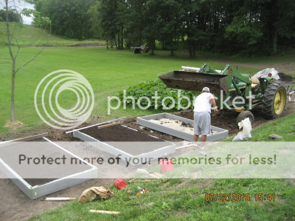 Three new raised beds made with FormADrain folia Folia